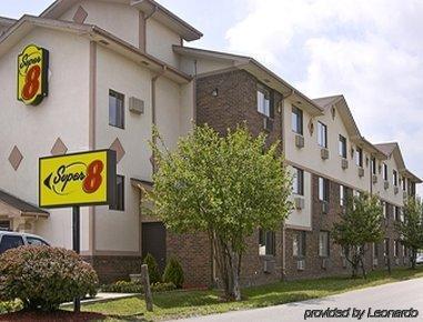 Super 8 by Wyndham Roseville/Detroit Area Extérieur photo